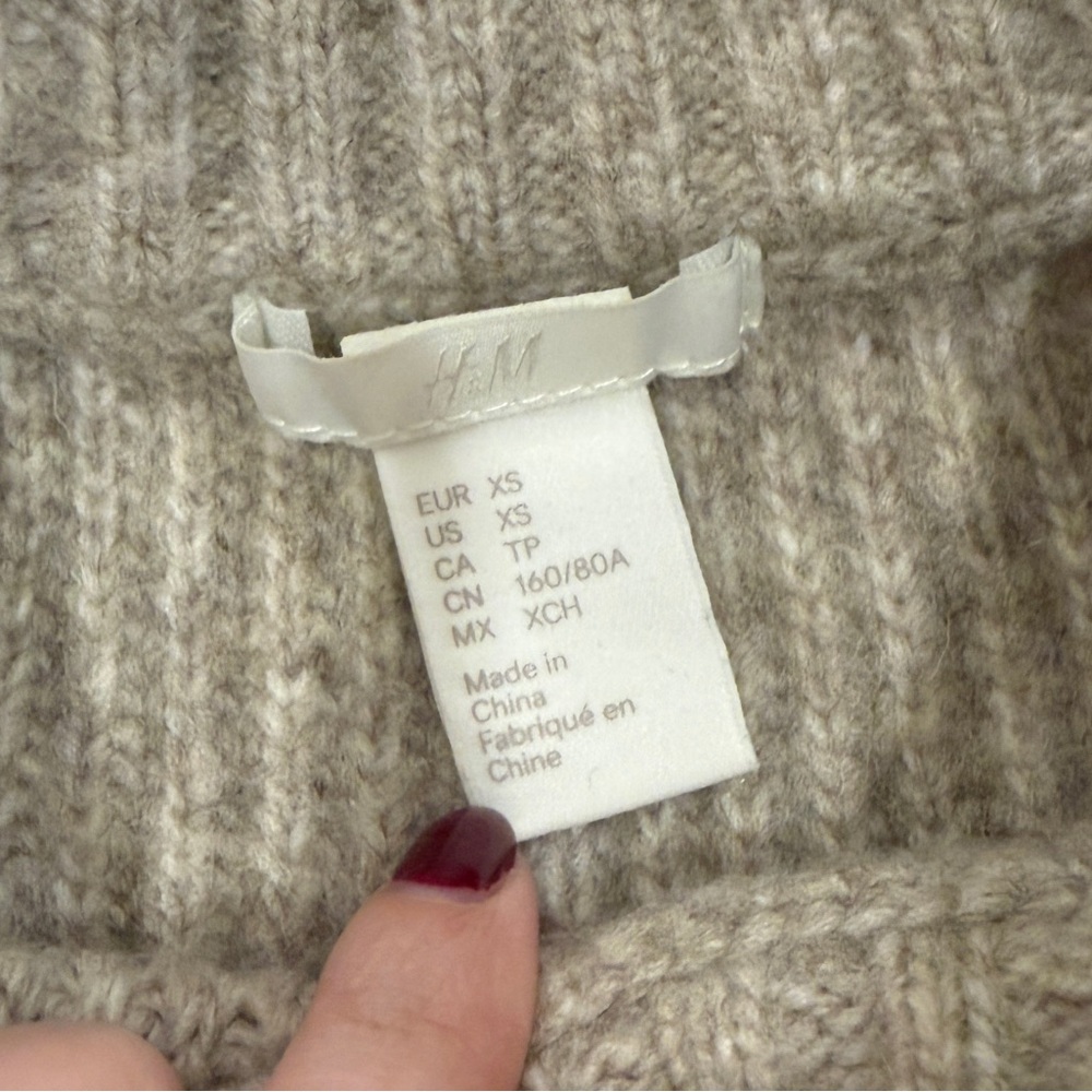H&M Wool Blend Crewneck Sweater - Picture 3 of 6